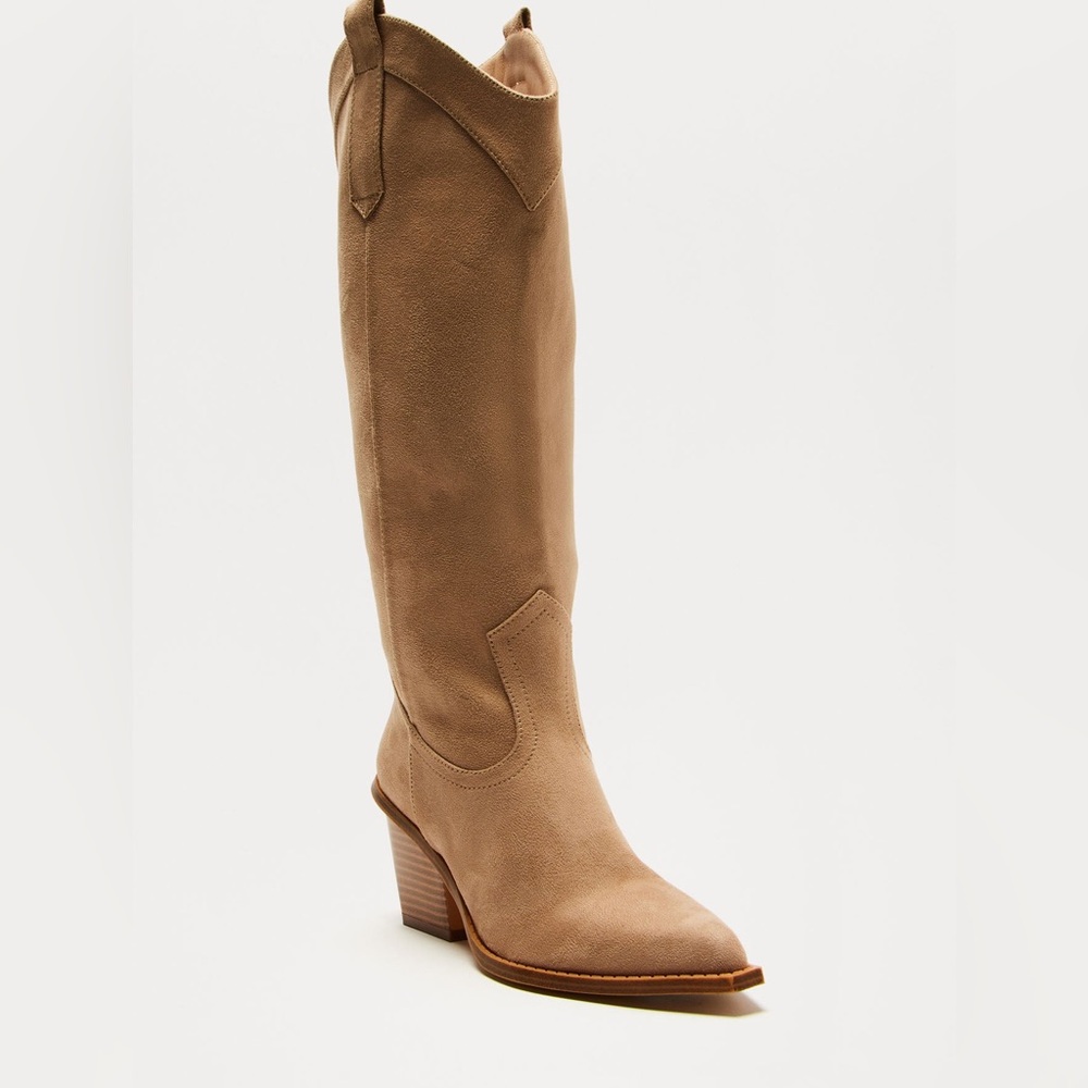 Nude Cowboy Boots